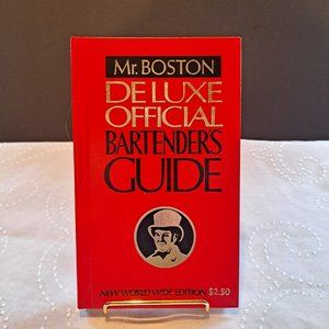 1974 Mr. Boston Deluxe Official Bartender's Guide